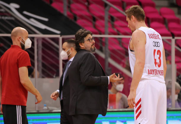 但是防守端 但是防守端