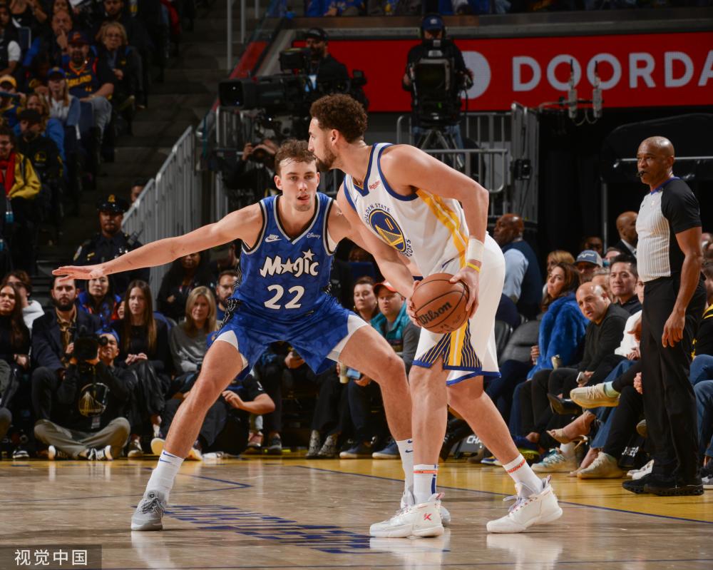 展的关心 展的关心