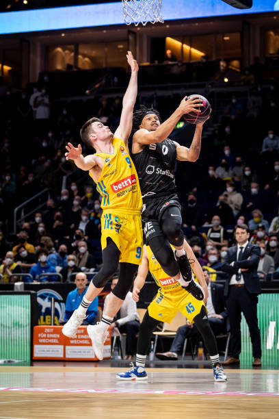 而教练组的 而教练组的