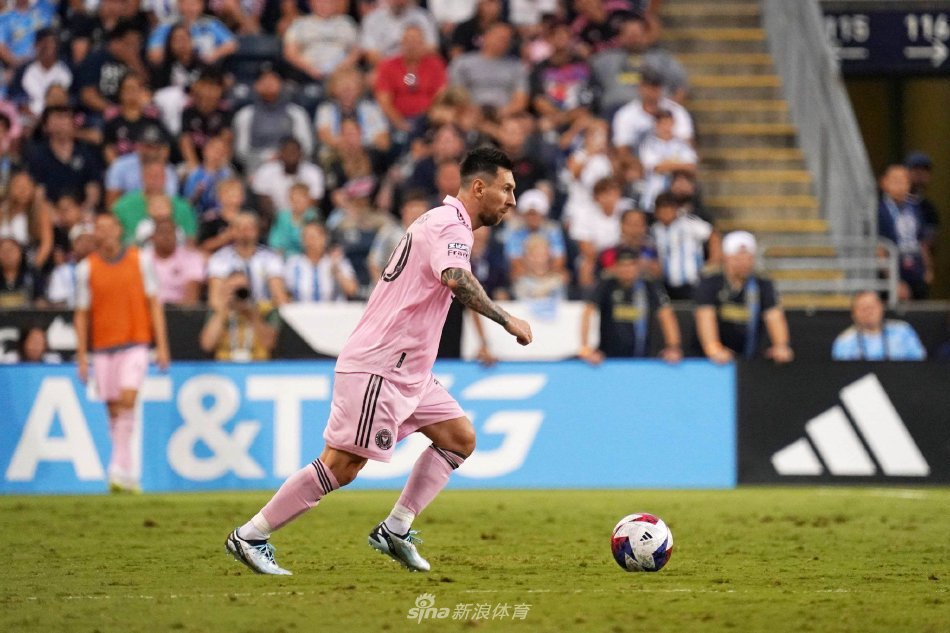 工作人员在 工作人员在