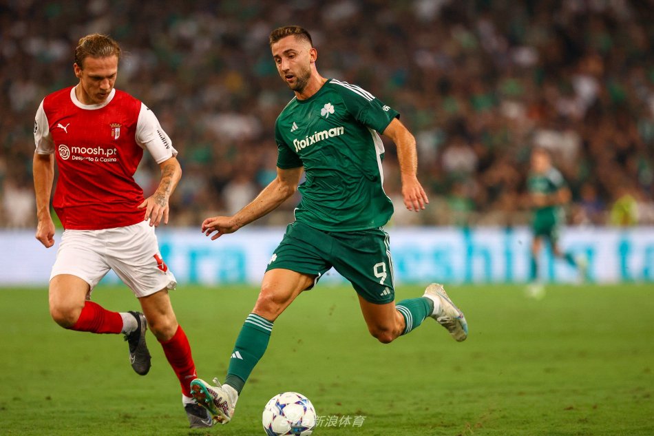 球迷们激动 球迷们激动